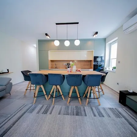 Luxury Lakeside Балатонфюзфё
